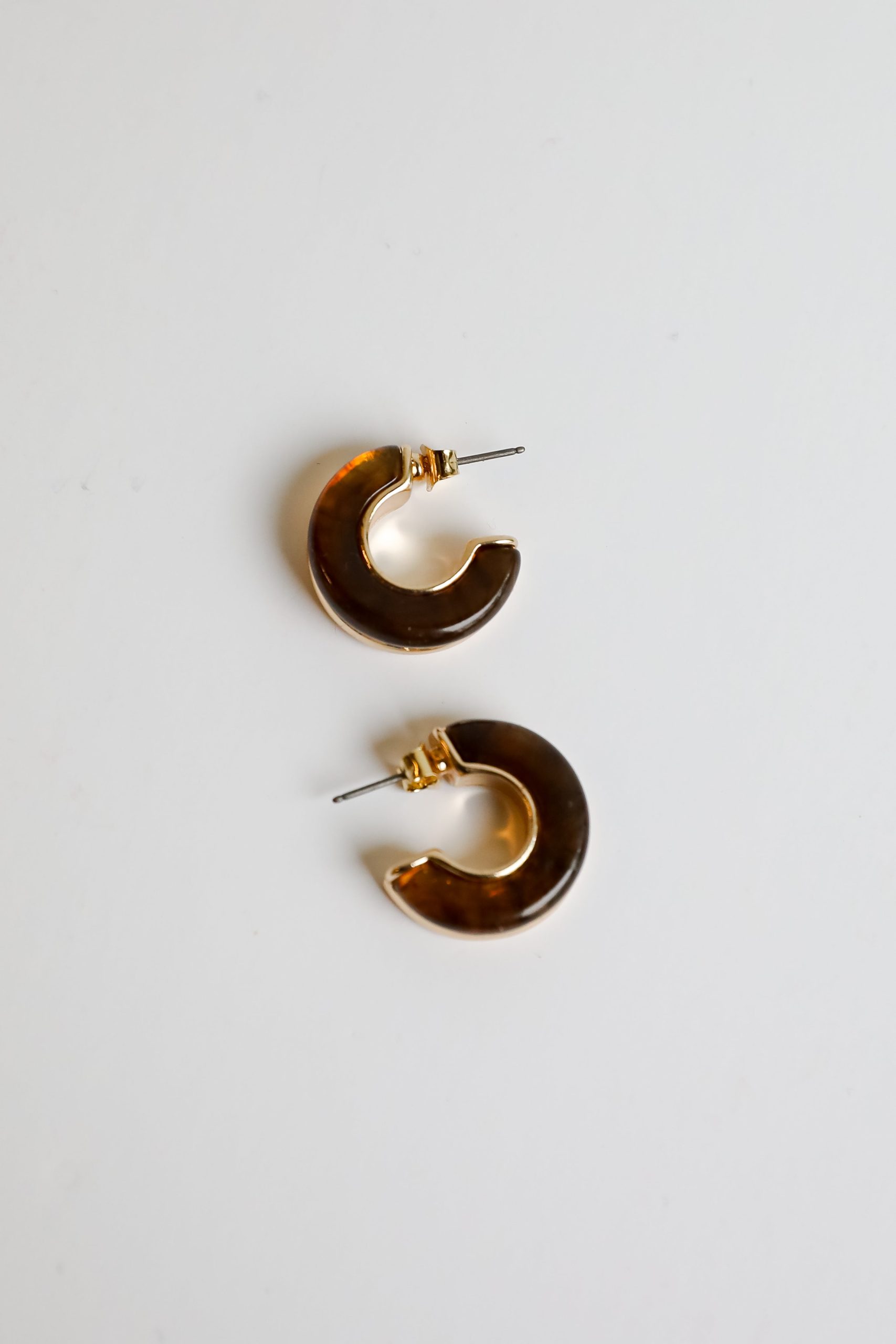 shopdressup_brown_acrylic_hoop_earrings-5.jpg
