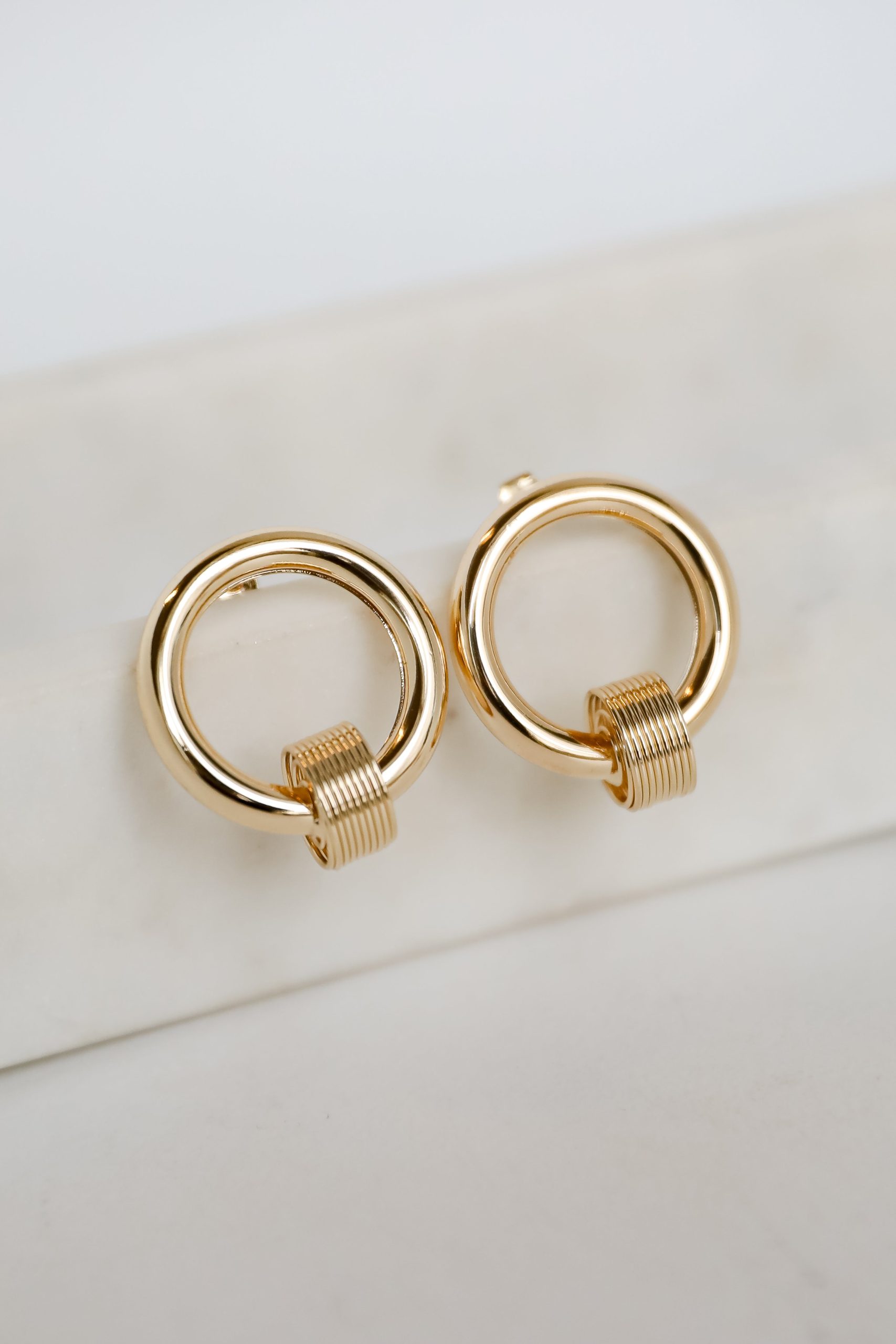 shopdressup_gold_circle_earrings-2_c463447c-009d-4a5f-b543-f1739ac77853.jpg