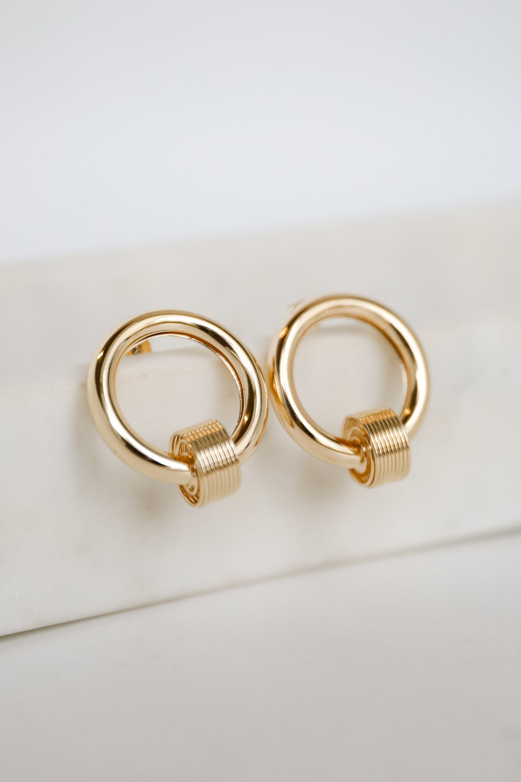 shopdressup_gold_circle_earrings-4.jpg